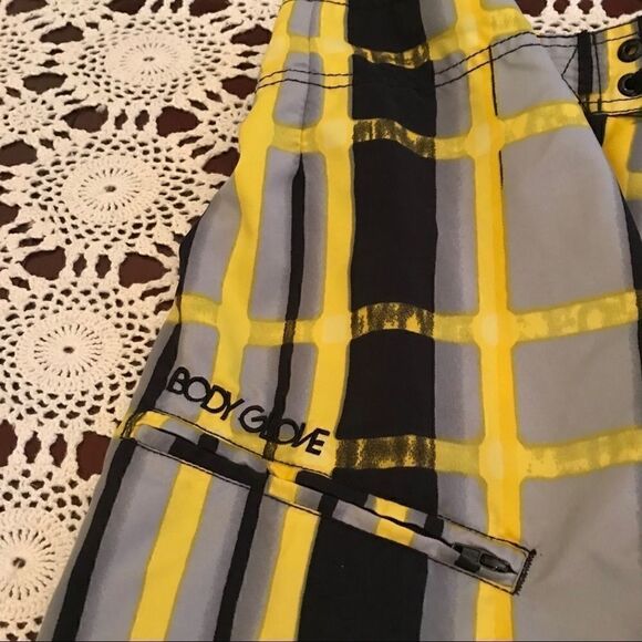 Body Glove Size 32 Board Shorts! - Picture 6 of 7